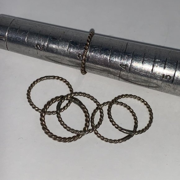 Sterling Silver Twisty Ring, Size 3 - Picture 5 of 9